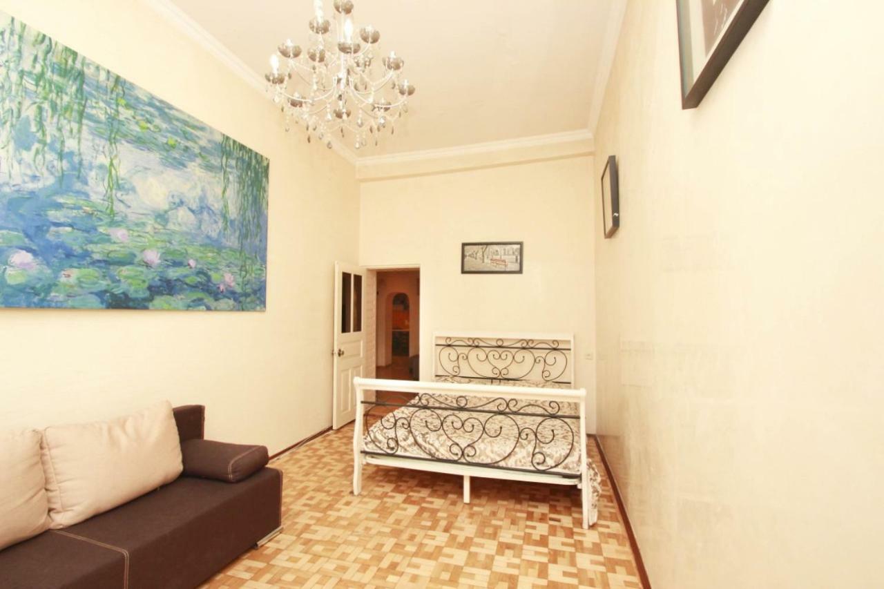דירות אודסה Apartmens Near Opera House מראה חיצוני תמונה